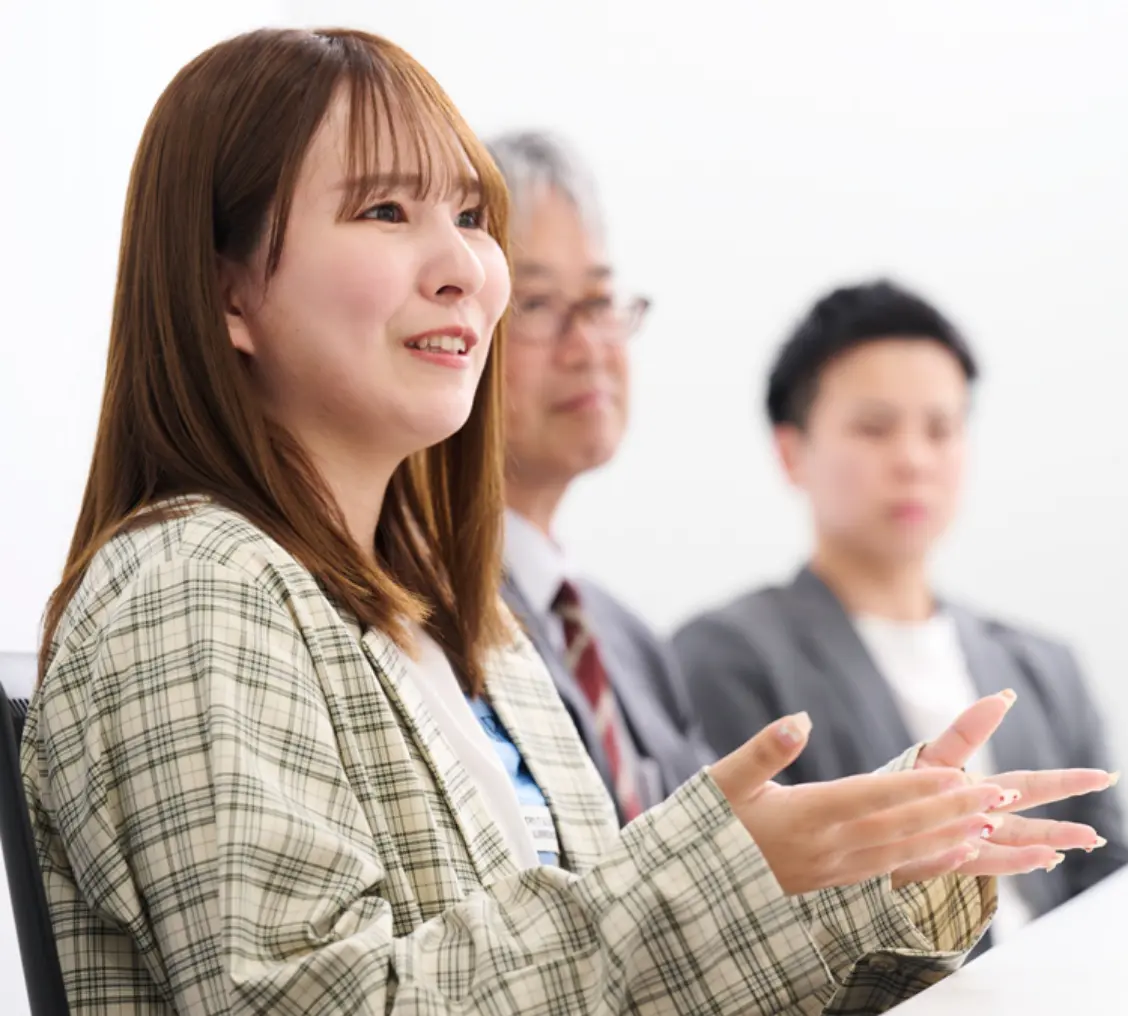 インタビューの様子